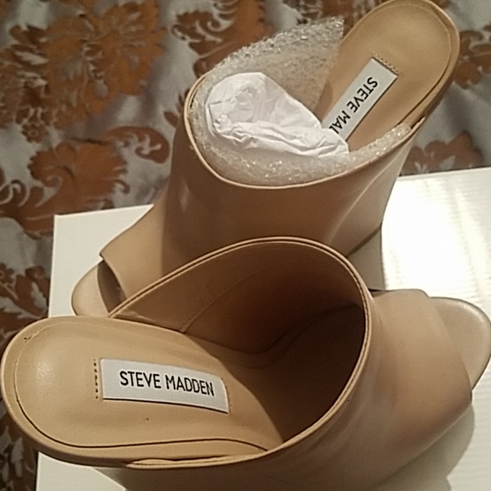 Steven Madden Wedges